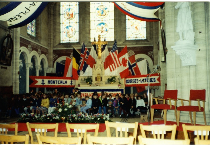 69 PORT EN BESSIN 7 JUIN 1995 COEUR DE L'EGLISE.TIF